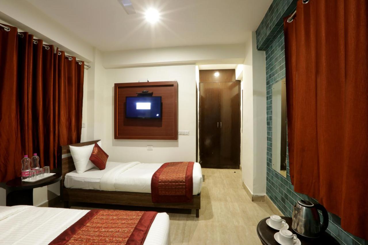 Hotel Airport Star Nueva Delhi Exterior foto